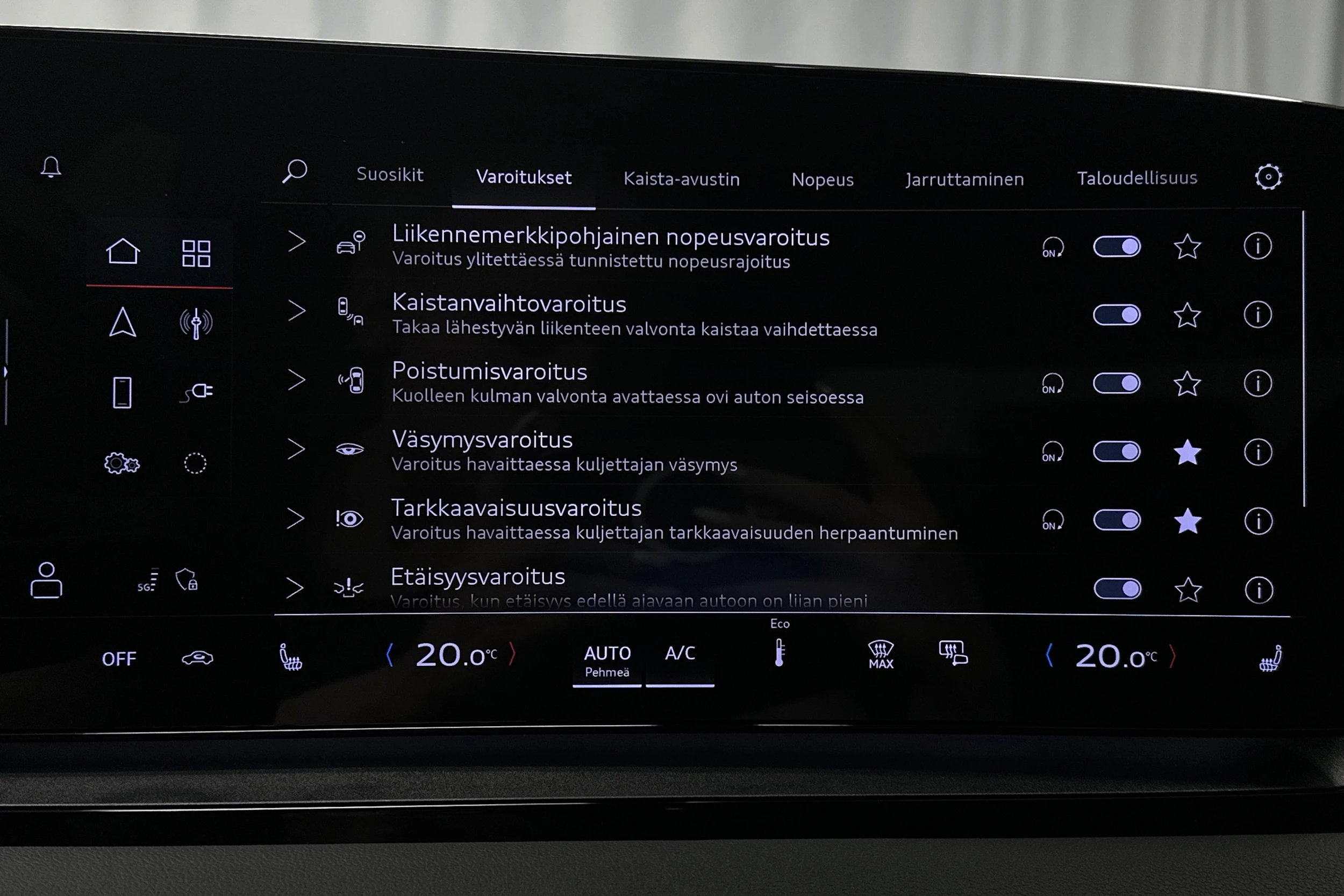 harmaa Audi Q6 e-tron 2025 kuva 23.