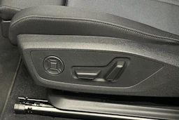 harmaa Audi Q6 e-tron 2025 kuva 34.