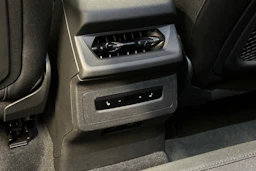 harmaa Audi Q6 e-tron 2025 kuva 35.