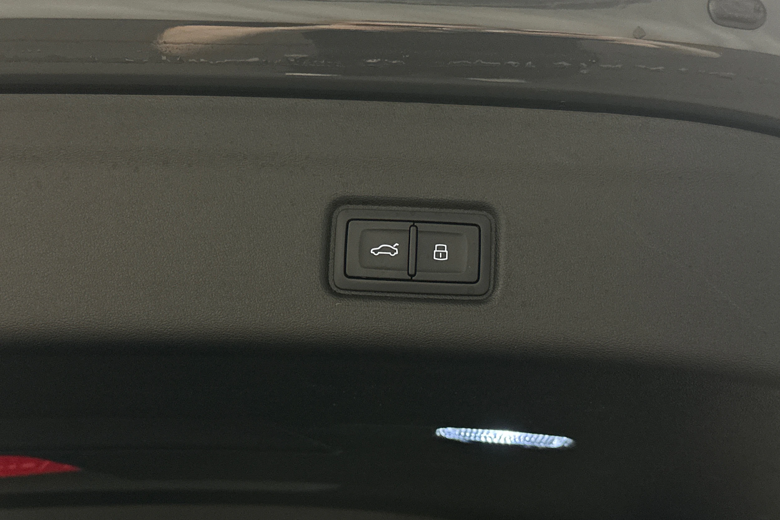 harmaa Audi Q6 e-tron 2025 kuva 37.