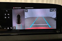 punainen Audi Q6 e-tron 2025 kuva 30.