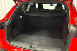 punainen Audi Q6 e-tron 2025 kuva 37.