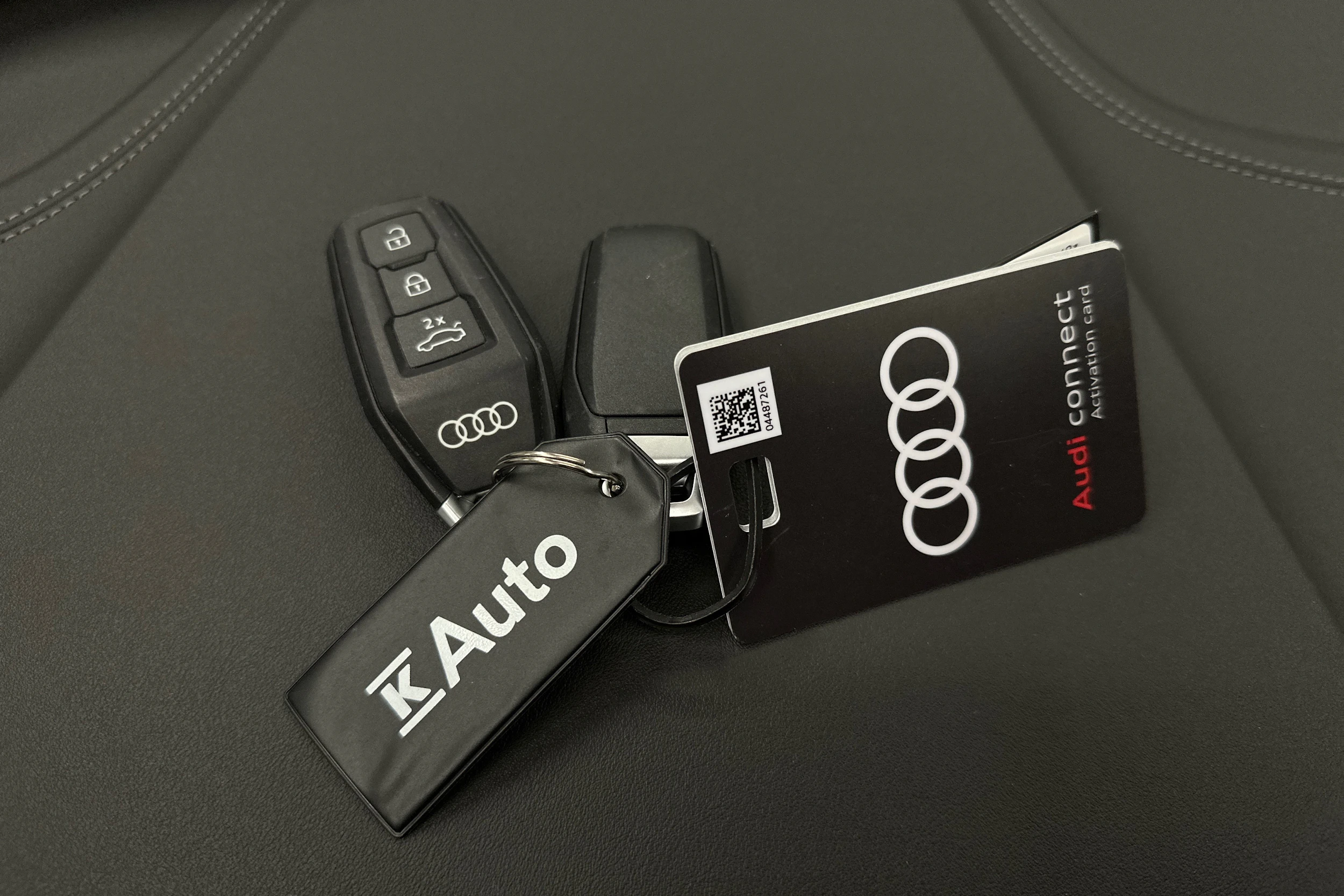 punainen Audi Q6 e-tron 2025 kuva 41.