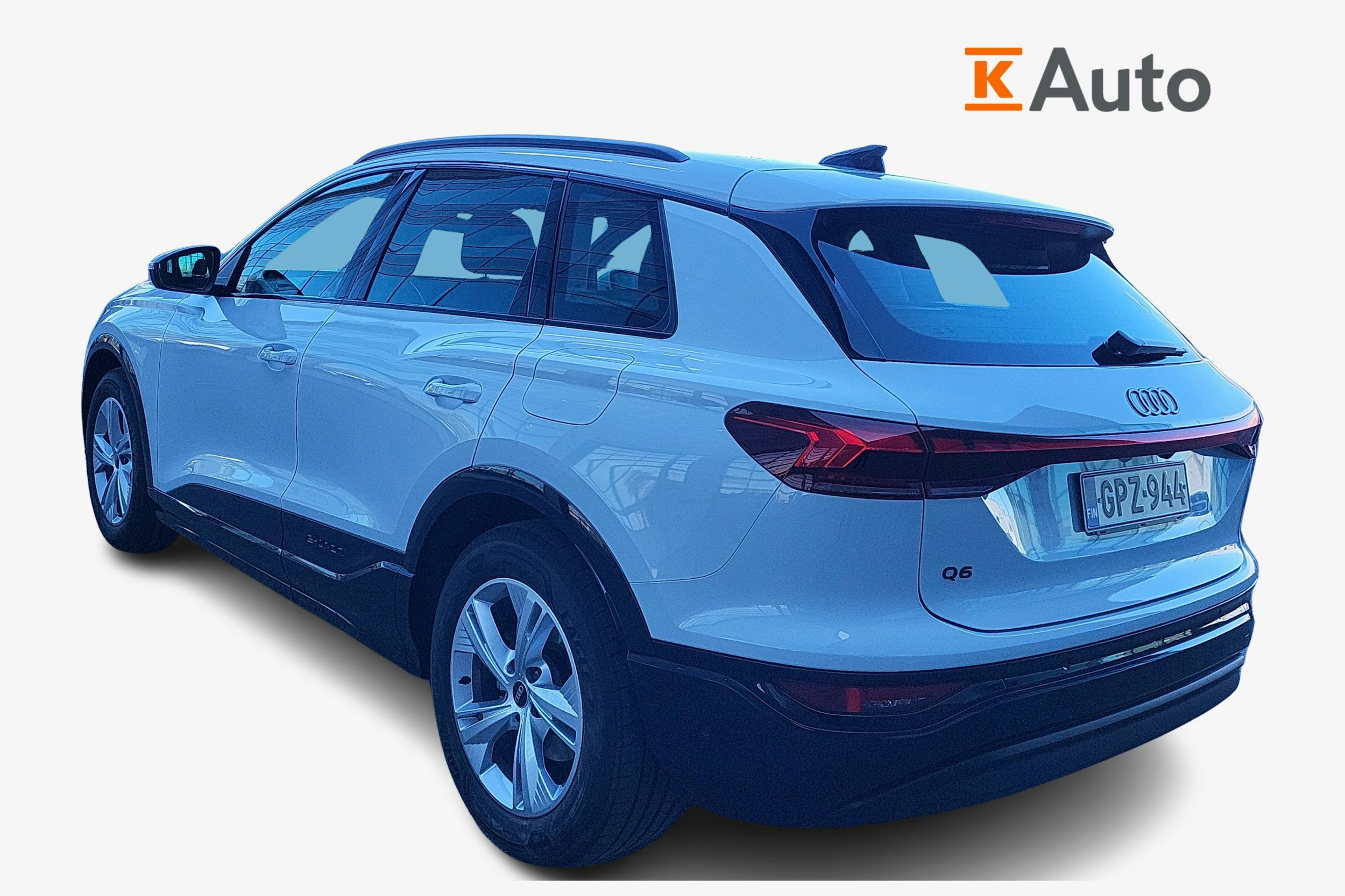 valkoinen Audi Q6 e-tron 2025 kuva 2.