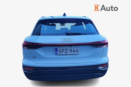 valkoinen Audi Q6 e-tron 2025 kuva 3.