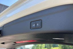 met. valkoinen Audi Q6 e-tron 2025 kuva 12.
