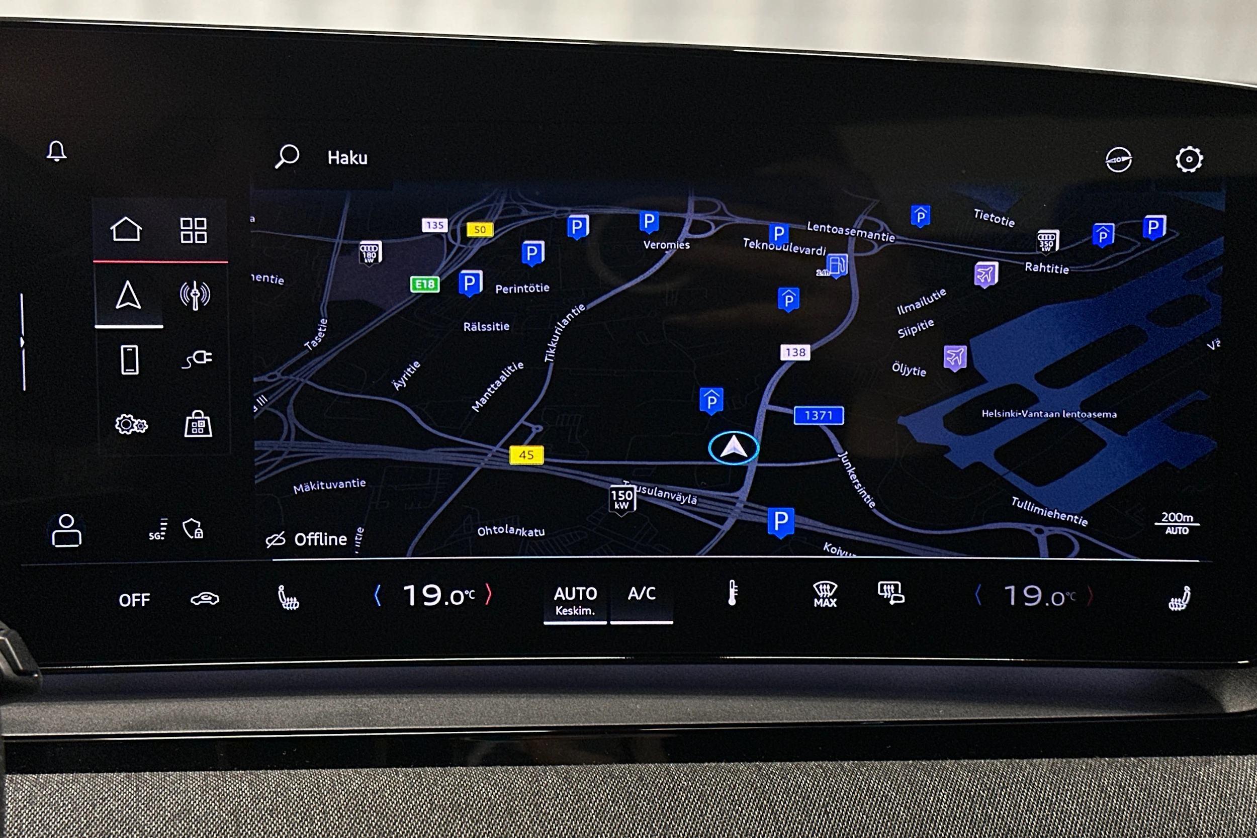 musta Audi Q6 e-tron 2025 kuva 19.