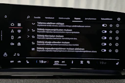 musta Audi Q6 e-tron 2025 kuva 26.