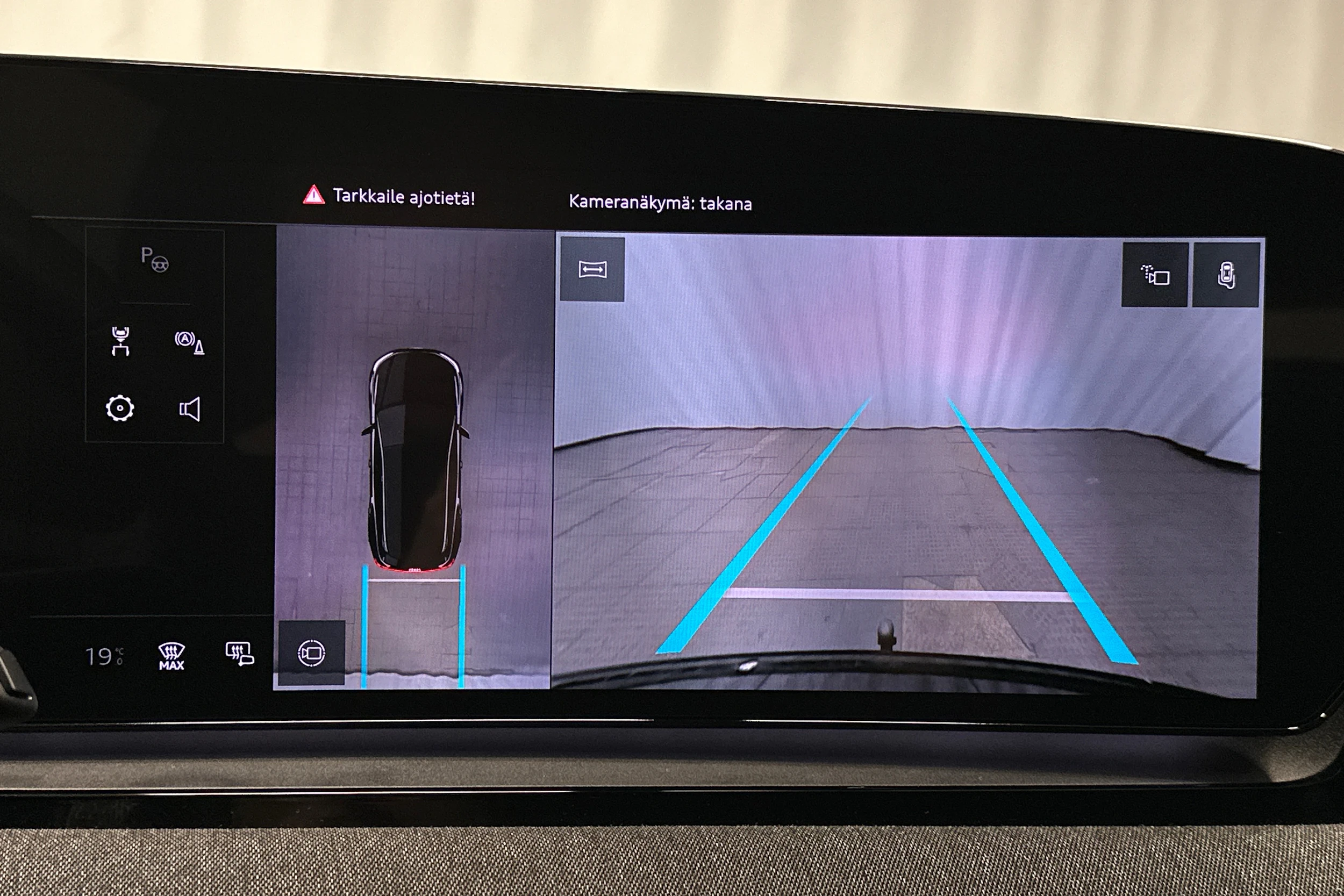 musta Audi Q6 e-tron 2025 kuva 32.