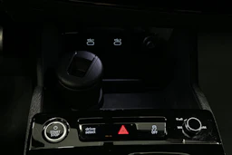 musta Audi Q6 e-tron 2025 kuva 33.
