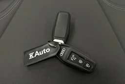 musta Audi Q6 e-tron 2025 kuva 43.