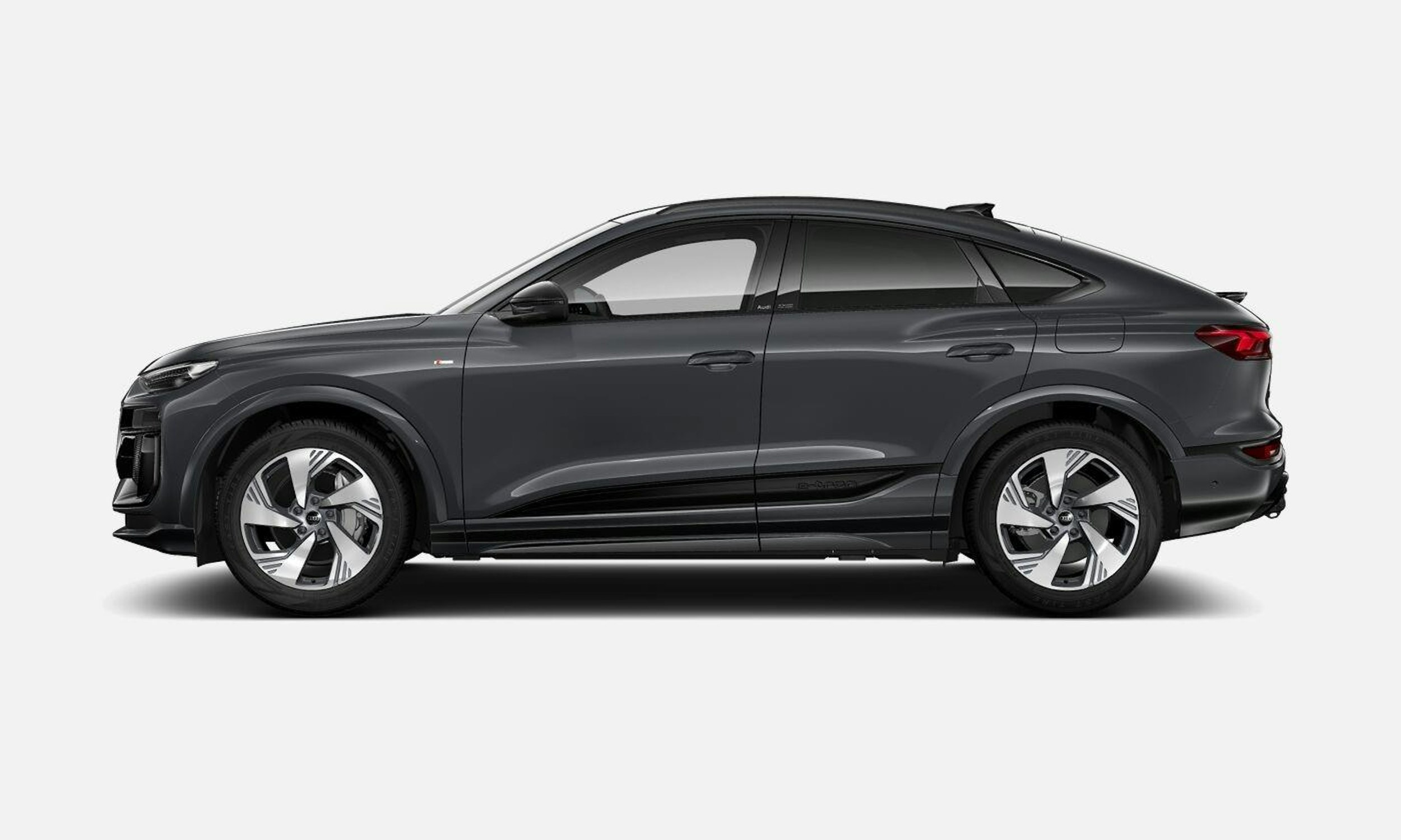 magnet harmaa Audi Q6 e-tron 2025 kuva 5.