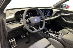 magnet harmaa Audi Q6 e-tron 2025 kuva 9.