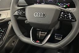 magnet harmaa Audi Q6 e-tron 2025 kuva 10.