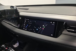 magnet harmaa Audi Q6 e-tron 2025 kuva 11.