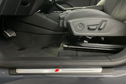 magnet harmaa Audi Q6 e-tron 2025 kuva 12.