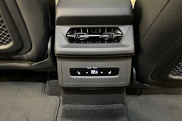 magnet harmaa Audi Q6 e-tron 2025 kuva 16.