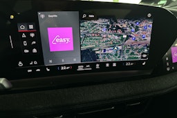 met. harmaa Audi Q6 e-tron 2025 kuva 26.