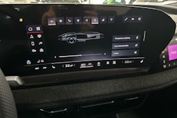 met. harmaa Audi Q6 e-tron 2025 kuva 29.