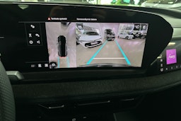 met. harmaa Audi Q6 e-tron 2025 kuva 33.