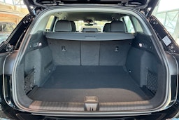 musta Audi Q6 e-tron 2025 kuva 12.