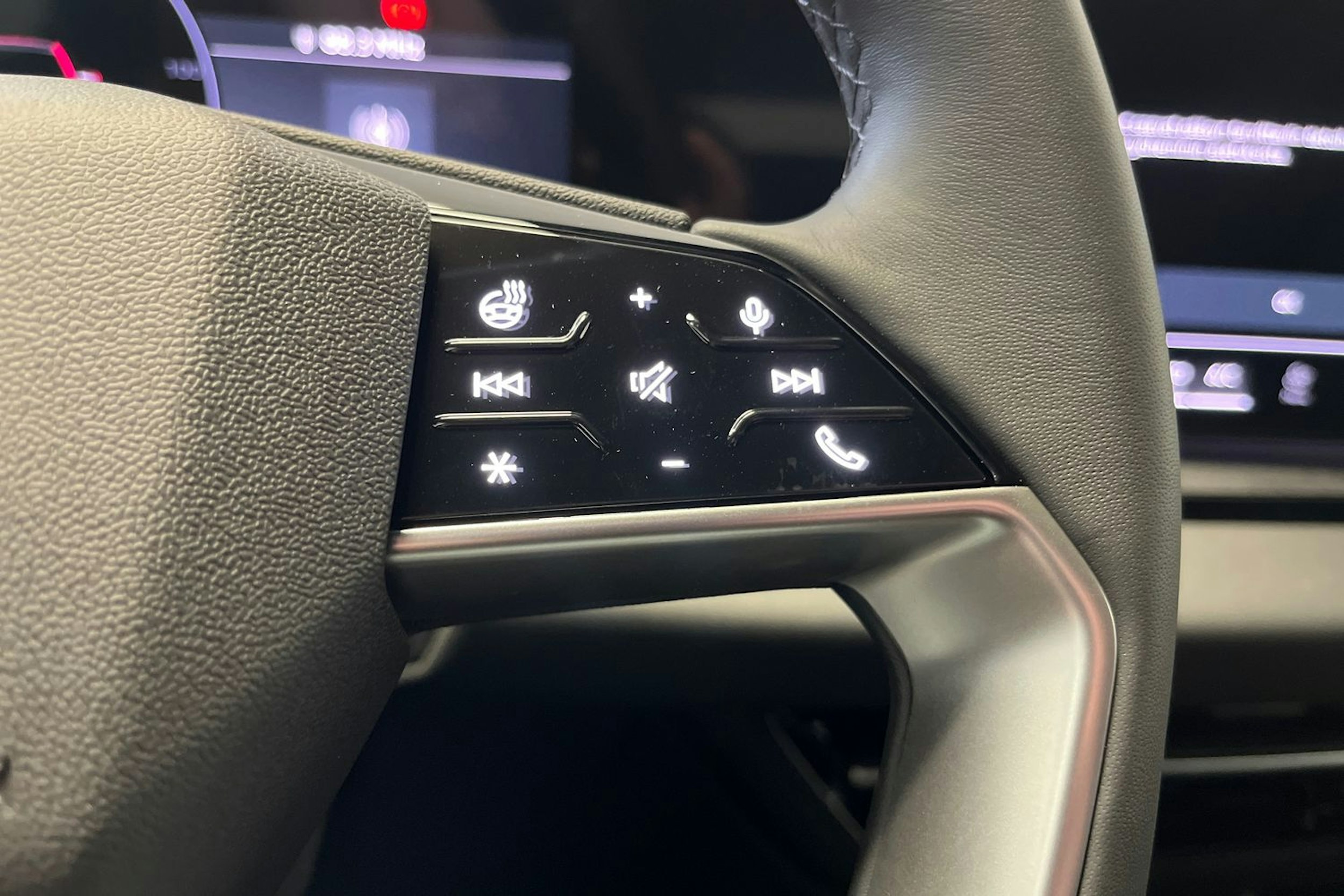 harmaa Audi Q6 e-tron 2025 kuva 11.