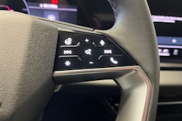 harmaa Audi Q6 e-tron 2025 kuva 11.