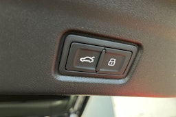 harmaa Audi Q6 e-tron 2025 kuva 17.