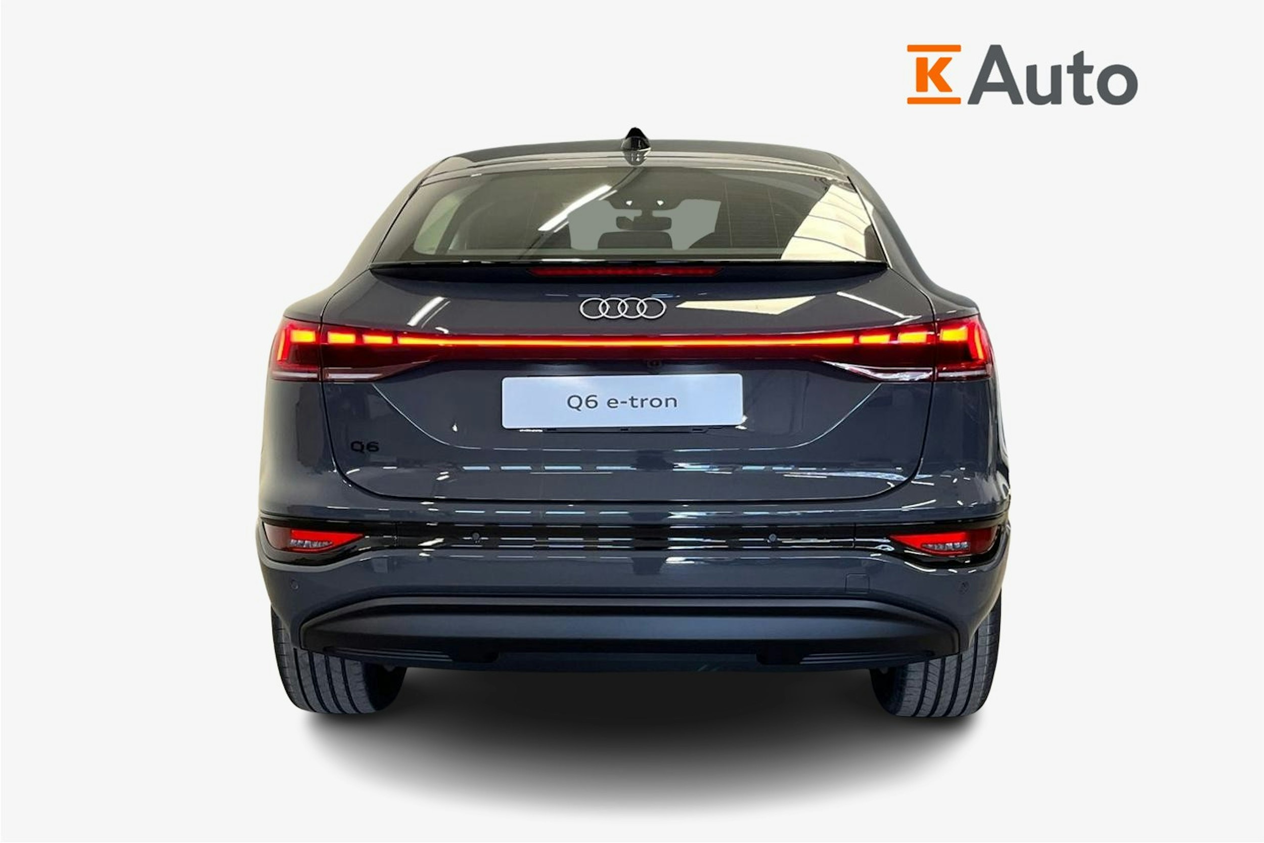 harmaa Audi Q6 e-tron 2025 kuva 19.