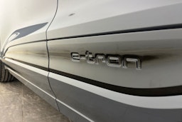 harmaa Audi Q6 e-tron 2025 kuva 21.