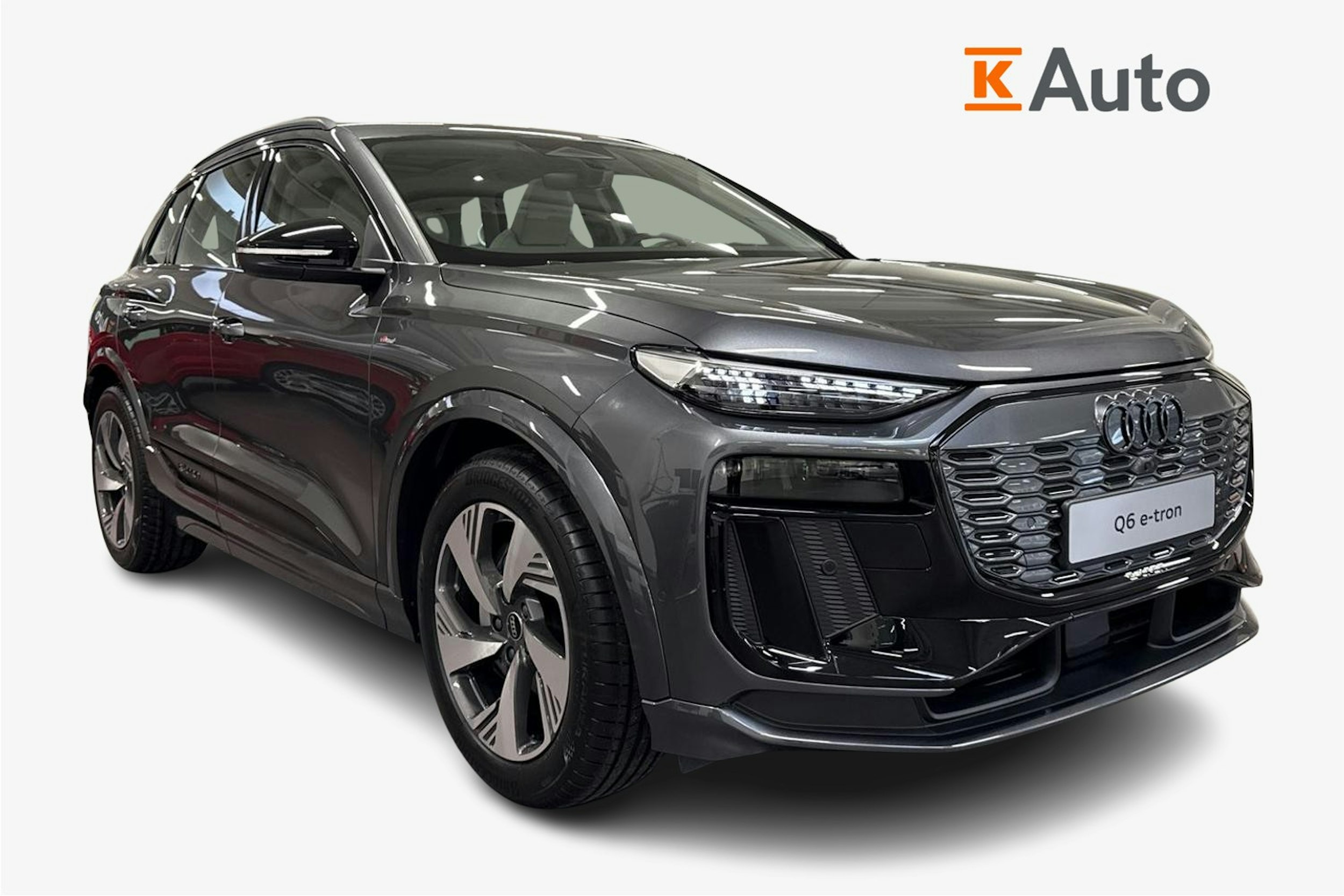 met. harmaa Audi Q6 e-tron 2025 kuva 1.