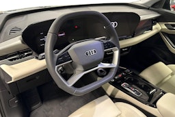 met. harmaa Audi Q6 e-tron 2025 kuva 6.