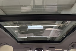 met. harmaa Audi Q6 e-tron 2025 kuva 14.