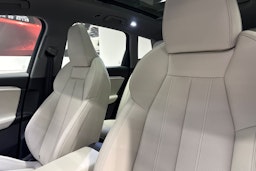 met. harmaa Audi Q6 e-tron 2025 kuva 15.