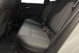 met. valkoinen Audi Q6 e-tron 2025 kuva 8.