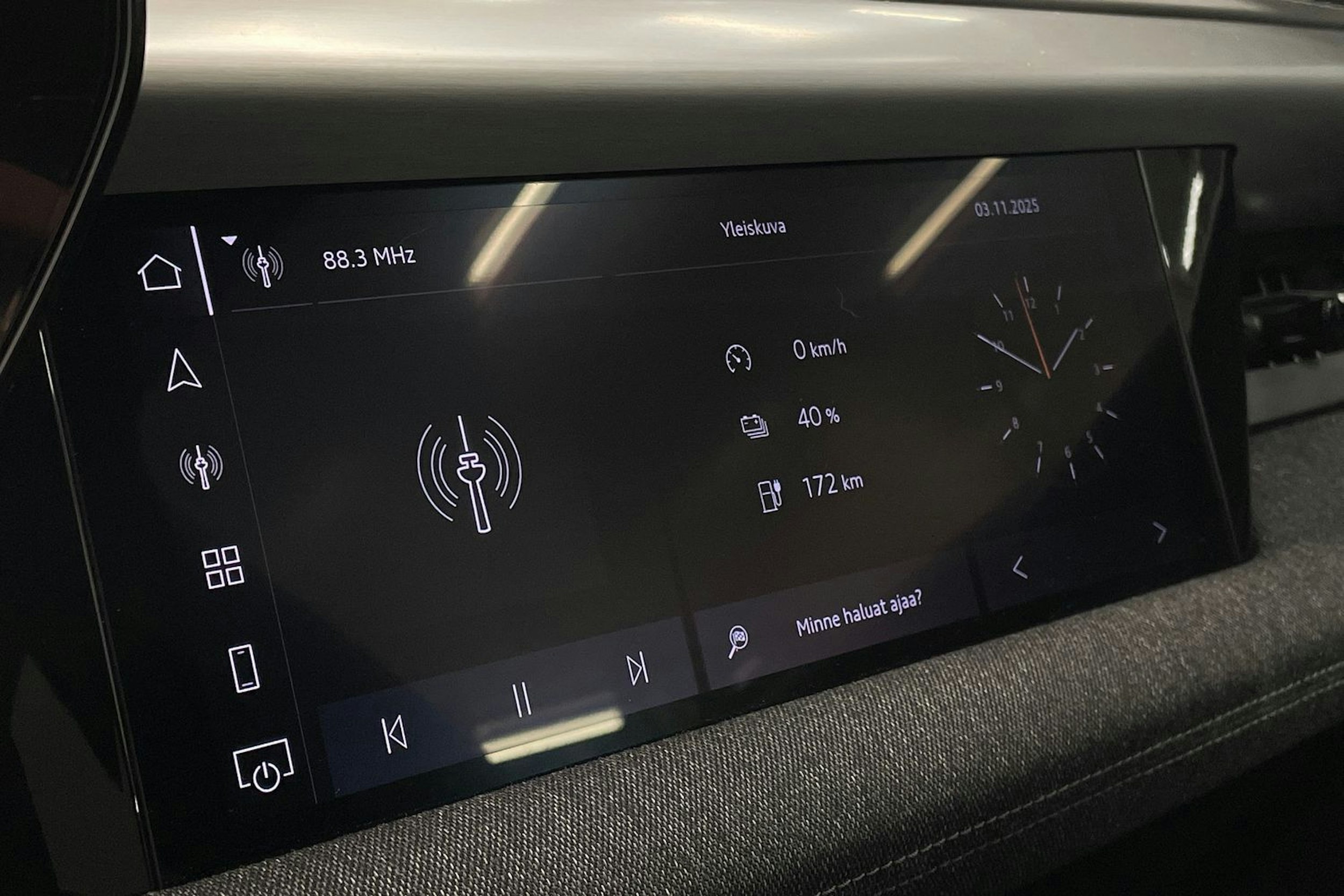 met. valkoinen Audi Q6 e-tron 2025 kuva 19.