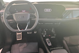 harmaa Audi Q6 e-tron 2025 kuva 7.