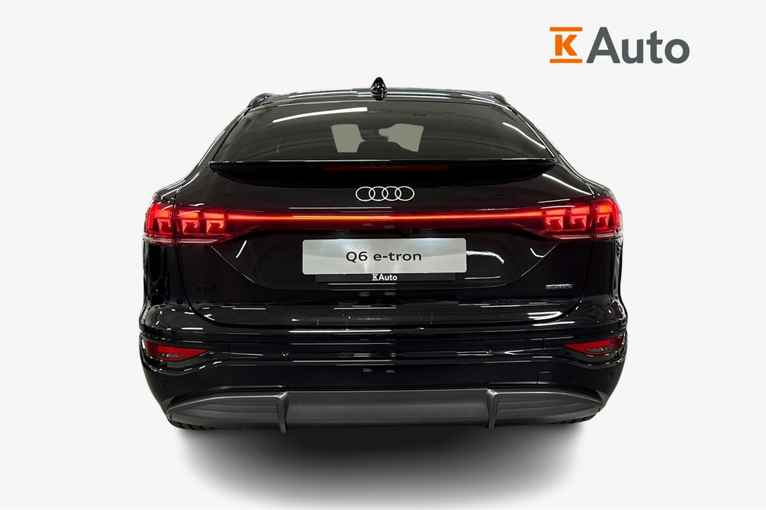 met. musta Audi Q6 e-tron 2025 kuva 3.