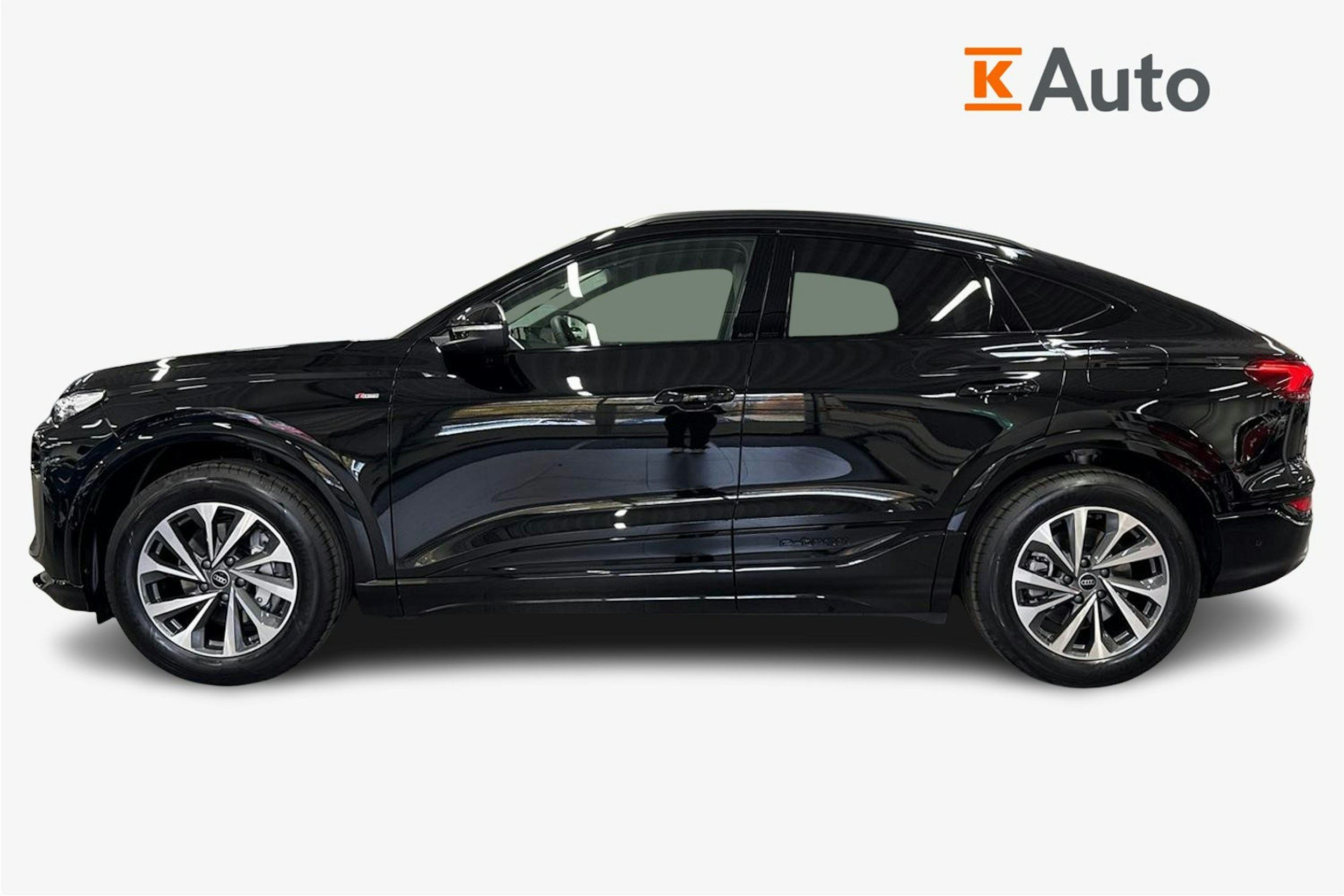 met. musta Audi Q6 e-tron 2025 kuva 5.