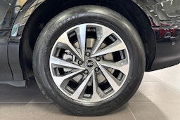 met. musta Audi Q6 e-tron 2025 kuva 10.