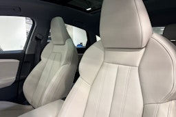 met. musta Audi Q6 e-tron 2025 kuva 15.