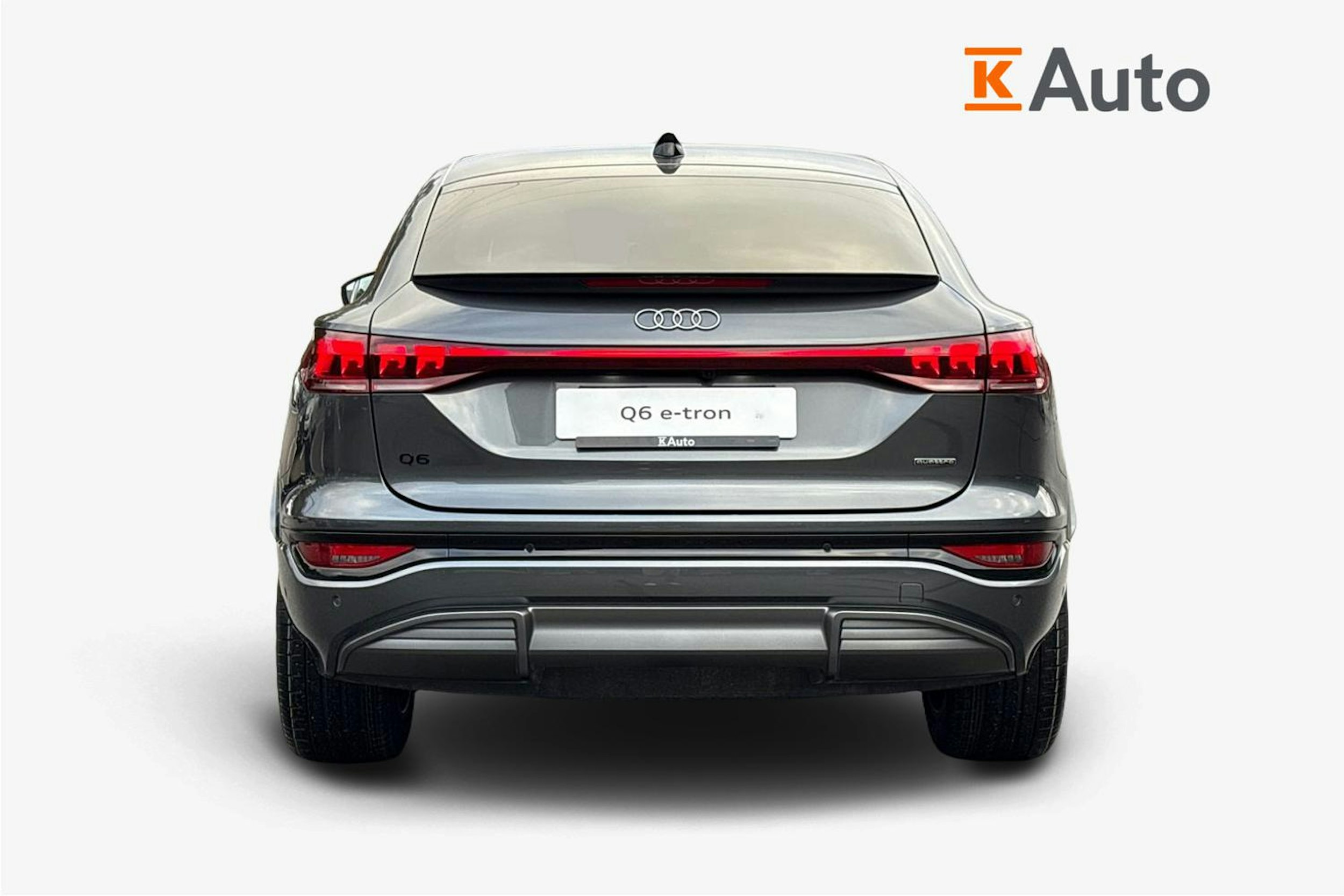 harmaa Audi Q6 e-tron 2025 kuva 3.