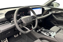 harmaa Audi Q6 e-tron 2025 kuva 6.