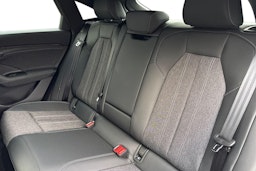 harmaa Audi Q6 e-tron 2025 kuva 8.