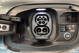 harmaa Audi Q6 e-tron 2025 kuva 13.