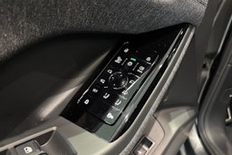 harmaa Audi Q6 e-tron 2025 kuva 14.