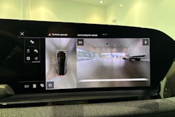 harmaa Audi Q6 e-tron 2025 kuva 16.