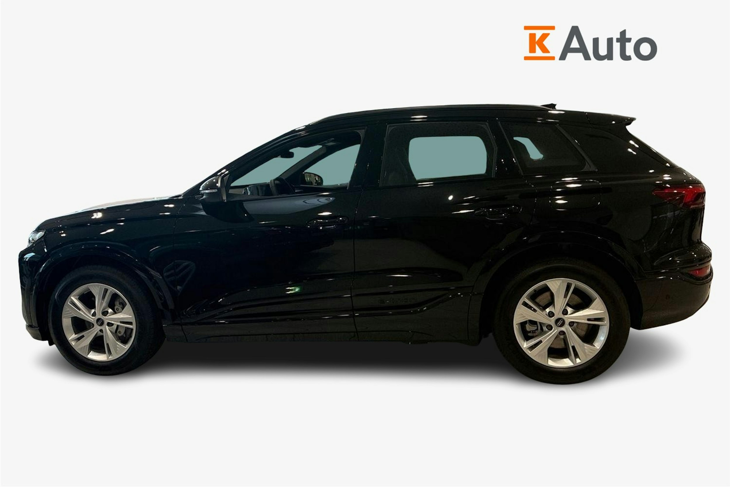musta Audi Q6 e-tron 2025 kuva 5.