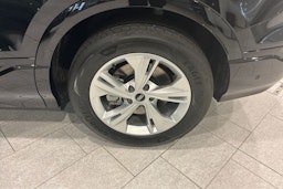 musta Audi Q6 e-tron 2025 kuva 10.