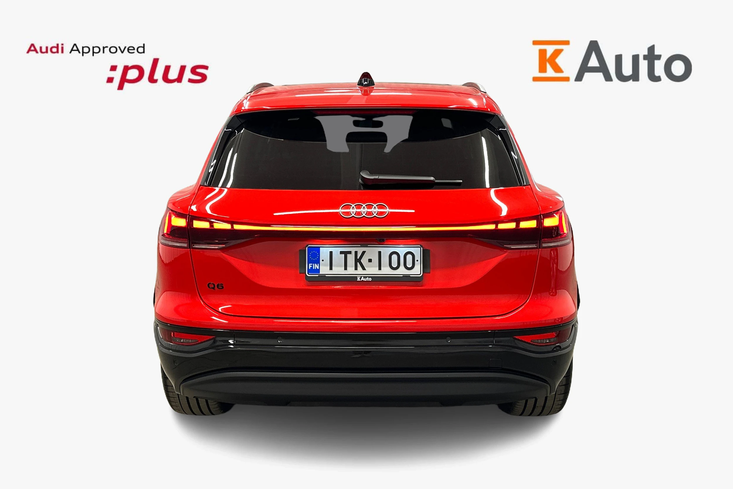 punainen Audi Q6 e-tron 2025 kuva 3.